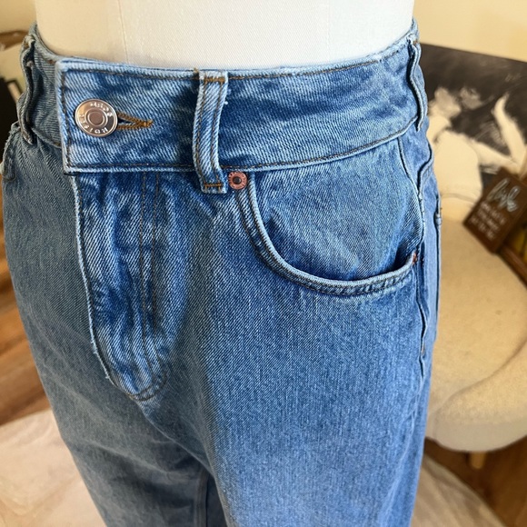 Dad Fit Jeans - Picture 3 of 5